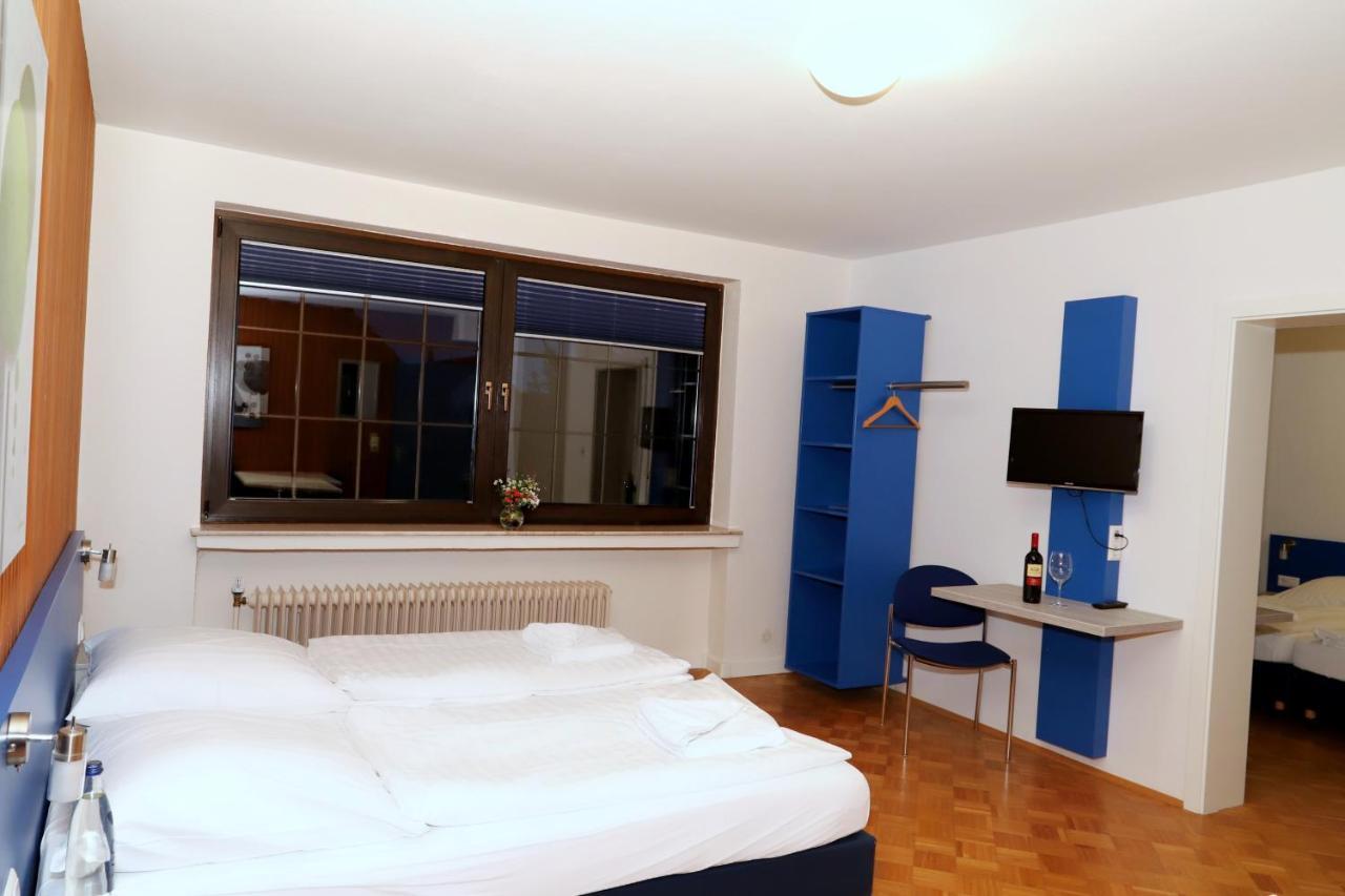 Smart Hostel By Landgasthof Velber 24H7D Seelze Exteriör bild